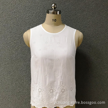 Women's cotton embroidered white top